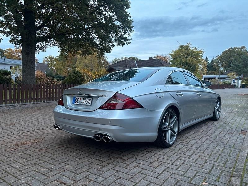 Gebraucht Mercedes CLS500 AMG 306 PS (225 kW) 2004 Silber Coupé