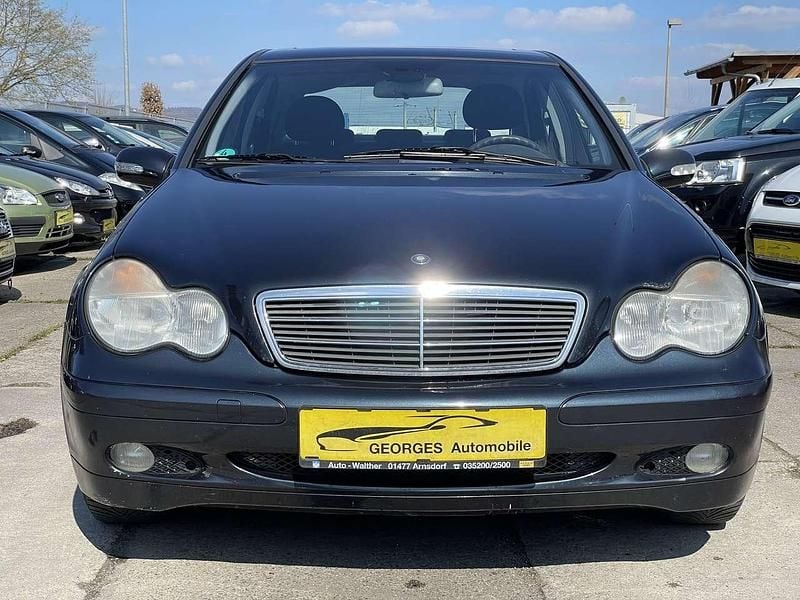 Gebraucht Mercedes C180 Classic 129 PS (94 kW) 2001 Schwarz Limousine