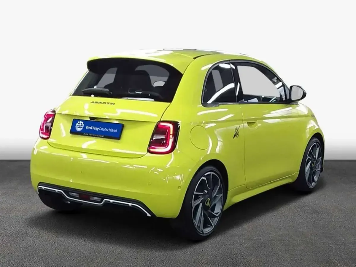 Gebraucht Abarth 500e 113 kW (154 PS) 2024 Grün Kleinwagen