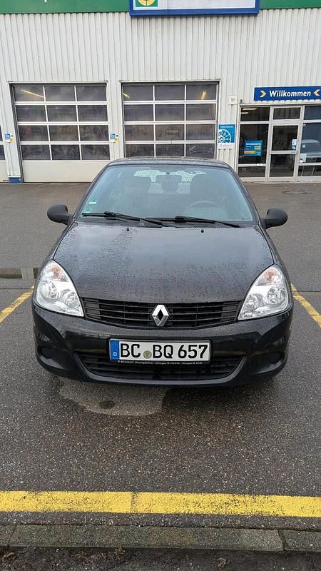 Gebraucht Renault Clio II 53 PS (38 kW) 2010 Schwarz Kleinwagen