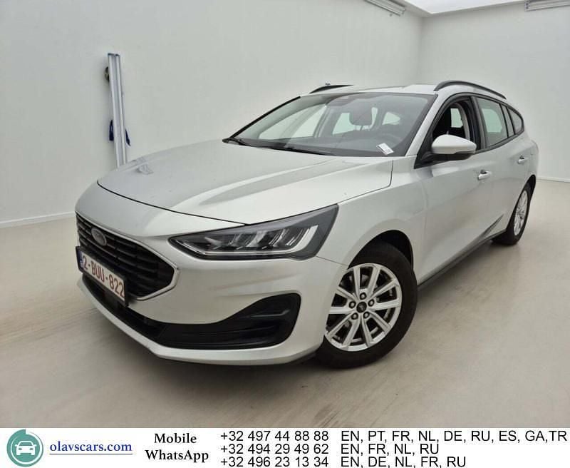 Gebraucht Ford Focus 120 PS (88 kW) 2022 Silber Limousine