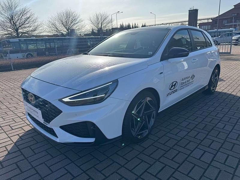 Gebraucht Hyundai i30 N Line 140 PS (102 kW) 2025 Atlas white Limousine