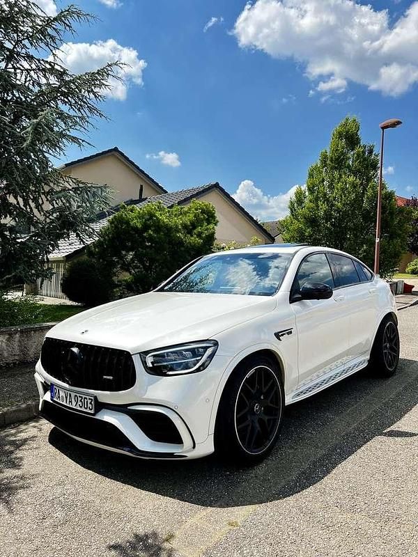 Weiß Gebraucht 2021 Mercedes GLC63 AMG AMG Coupé | 63.900 € (Fairer Preis) - Bild 1/4