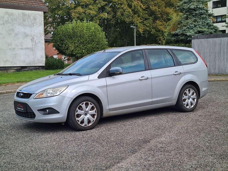Silber Gebraucht 2008 Ford Focus Style Kombi | 2.999 € (Fairer Preis) - Bild 1/4