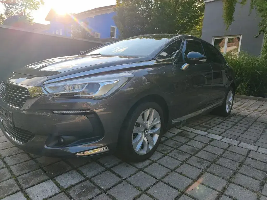 Gebraucht DS Automobiles DS5 Business Class 179 PS (131 kW) 2017 Grau Kleinwagen