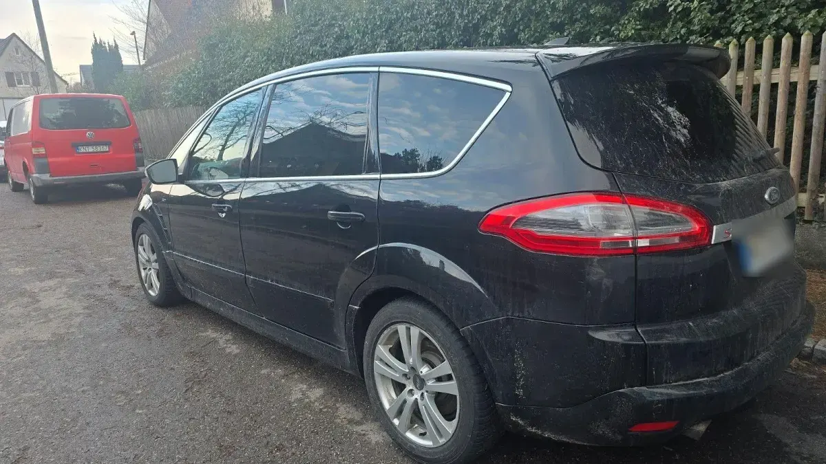 Gebraucht Ford S-MAX Titanium S 163 PS (119 kW) 2012 Schwarz Van / Kleinbus