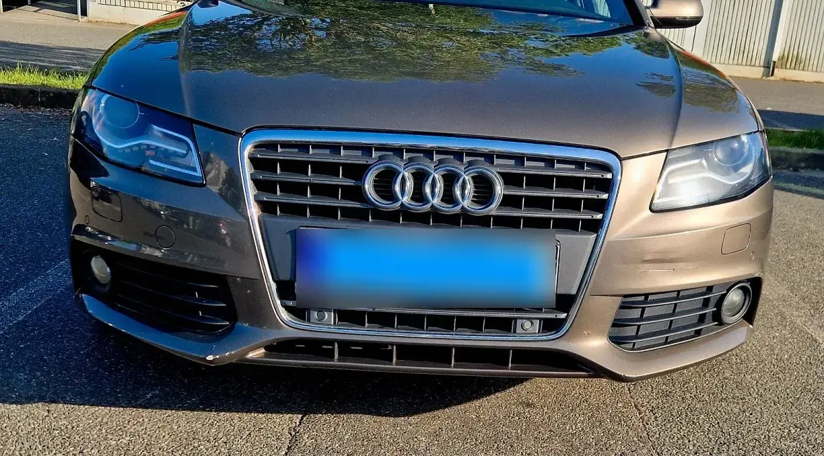 Gebraucht Audi A4 Ambition 143 PS (105 kW) 2011 Braun Kombi