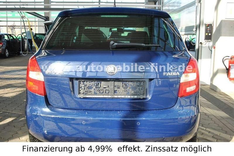 Gebraucht Skoda Fabia Fresh 60 PS (44 kW) 2013 Blau Limousine