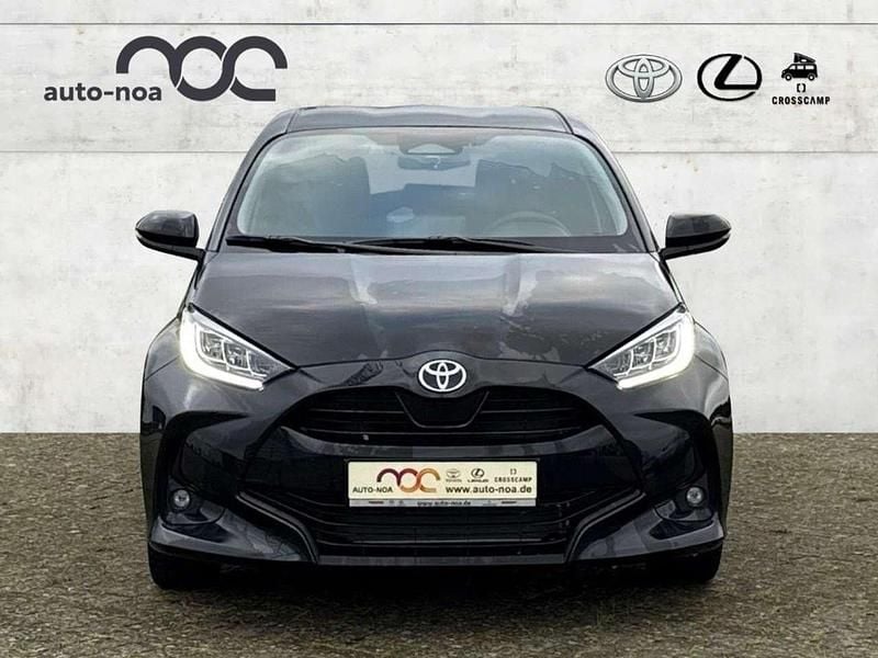 Neu Toyota Yaris Hybrid 116 PS (85 kW) 2025 Black mica / ink Kleinwagen