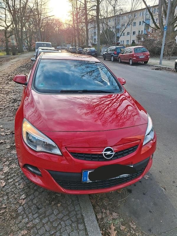 Rot Gebraucht 2012 Opel Astra Kombi | 3.100 € (Superpreis) - Bild 1/4