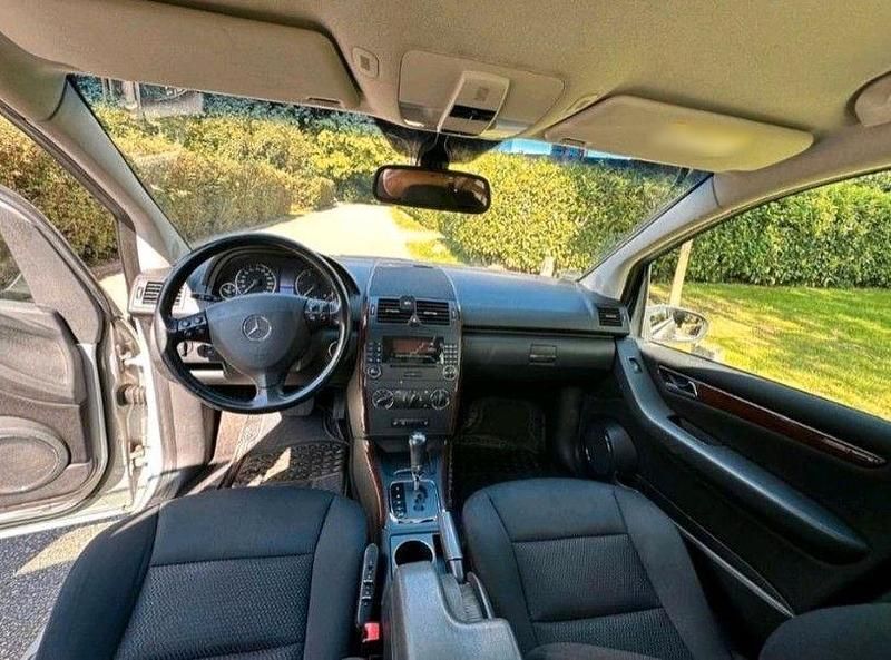 Gebraucht Mercedes 200 140 PS (102 kW) 2006 Silber Kleinwagen