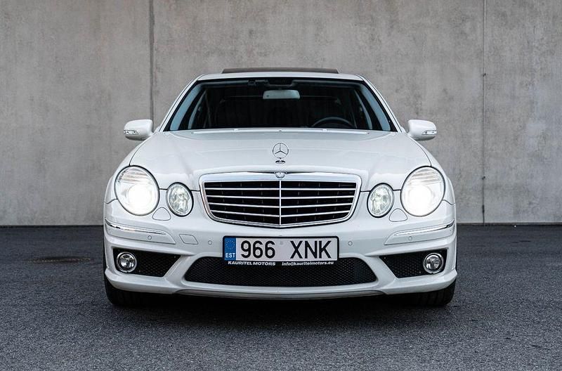 Gebraucht Mercedes E63 AMG AMG 514 PS (378 kW) 2008 Weiß Limousine