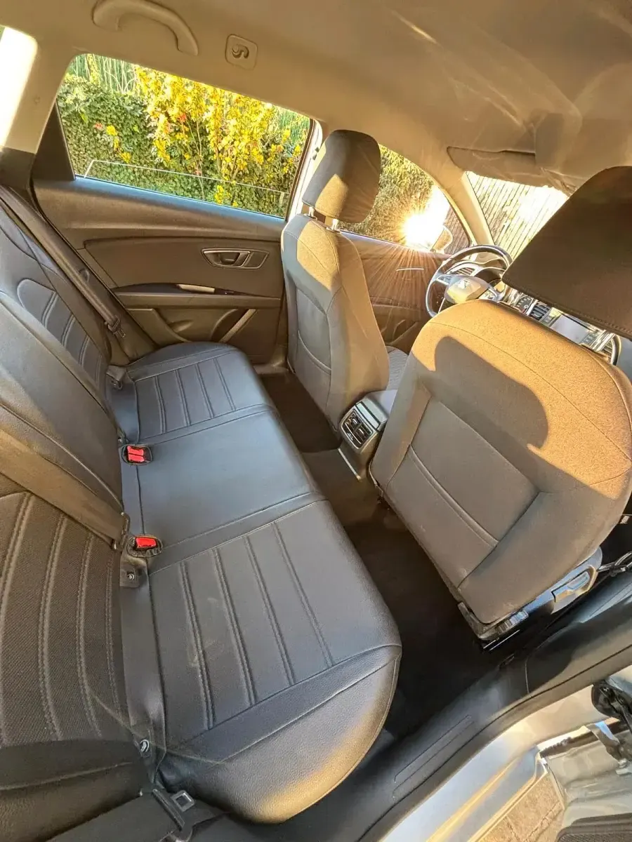 Gebraucht Seat Leon ST 150 PS (110 kW) 2015 Silber Kombi