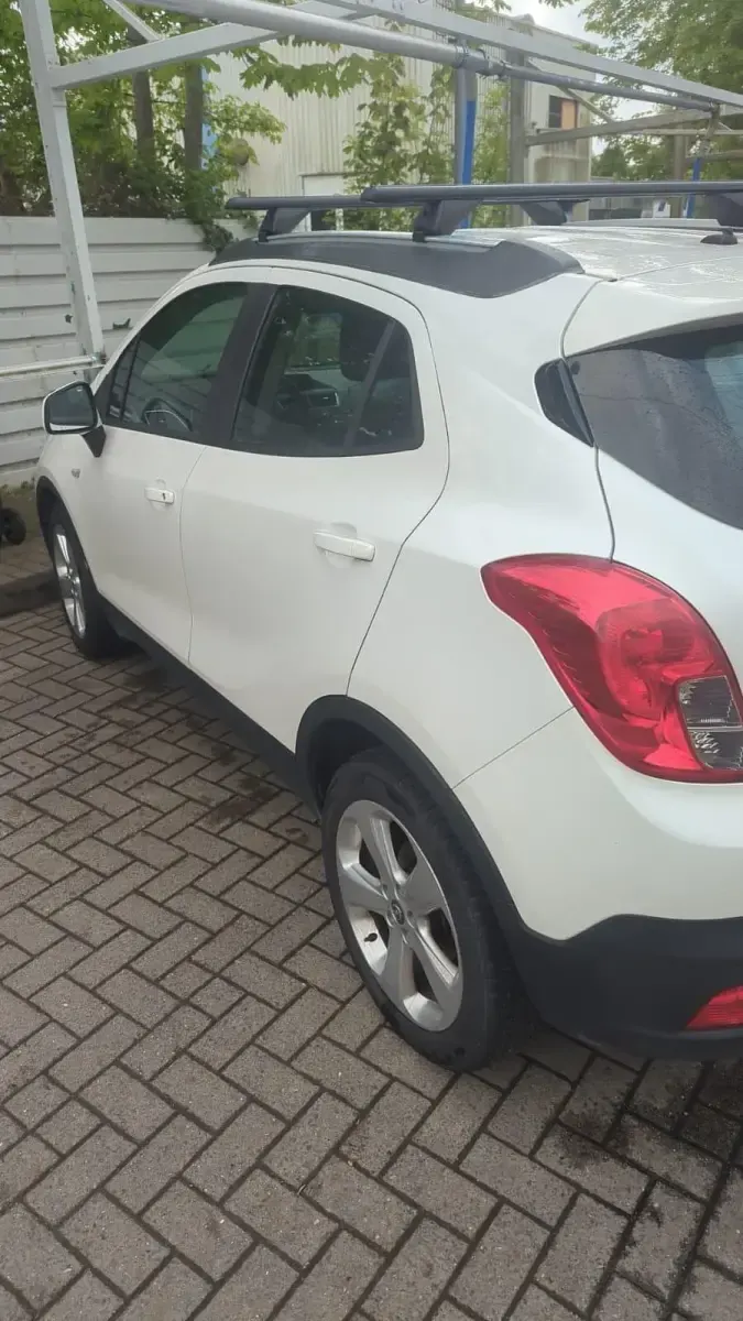 Gebraucht Opel Mokka 140 PS (102 kW) 2012 Weiß SUV