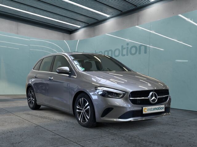 Grau Gebraucht 2025 Mercedes B200 Progressive Van / Kleinbus | 40.790 € - Bild 1/2