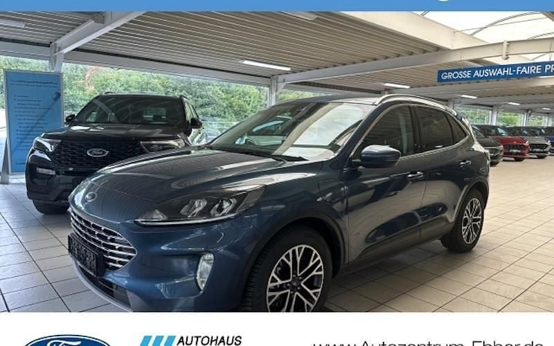 Blau Gebraucht 2021 Ford Kuga Titanium SUV | 17.977 € (Superpreis) - Bild 1/4