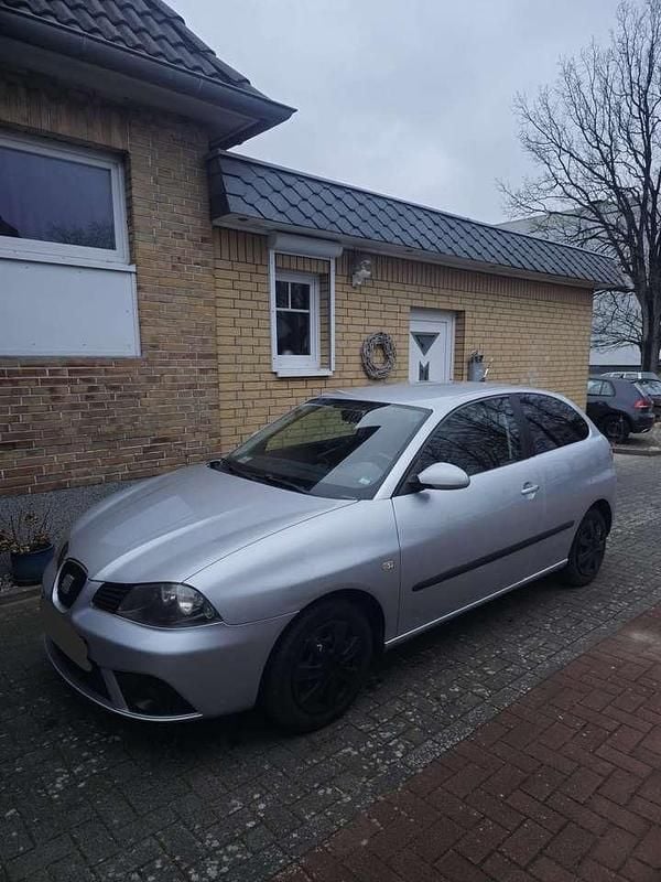 Grau Gebraucht 2007 Seat Ibiza Sport Kleinwagen | 1.750 € (Fairer Preis) - Bild 1/4
