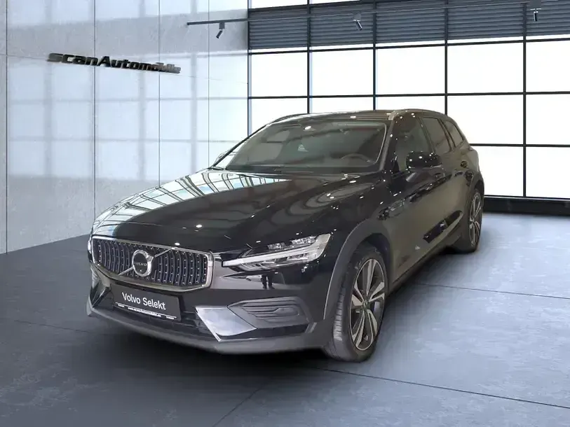 Gebraucht Volvo V60 CC Plus 197 PS (144 kW) 2023 Schwarz Kombi