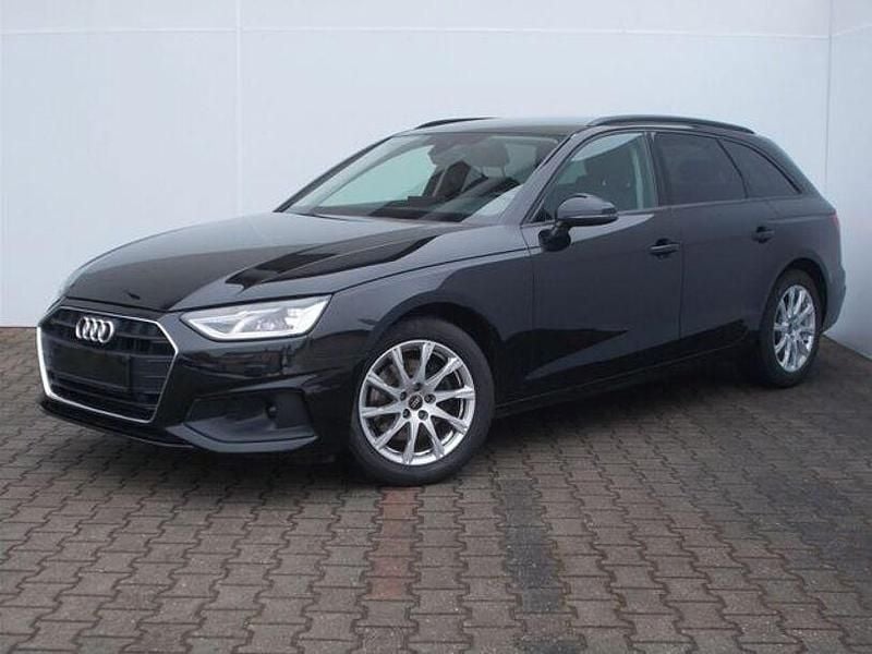 Gebraucht Audi A4 150 PS (110 kW) 2022 Schwarz Kombi