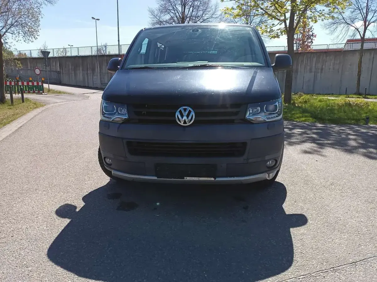 Używany VW T5 Highline 179 KM (131 kW) 2013 Czarny Van