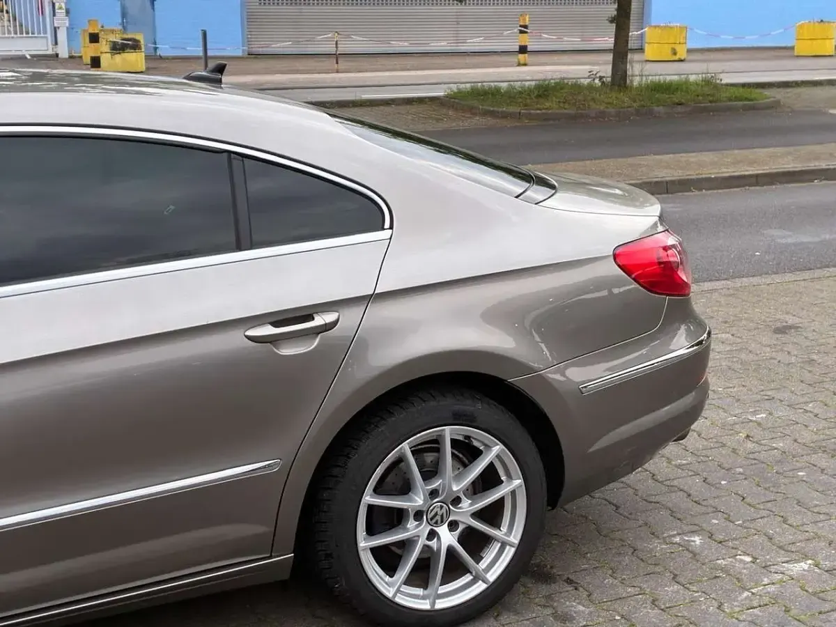Gebraucht VW Passat 170 PS (125 kW) 2008 Silber Coupé