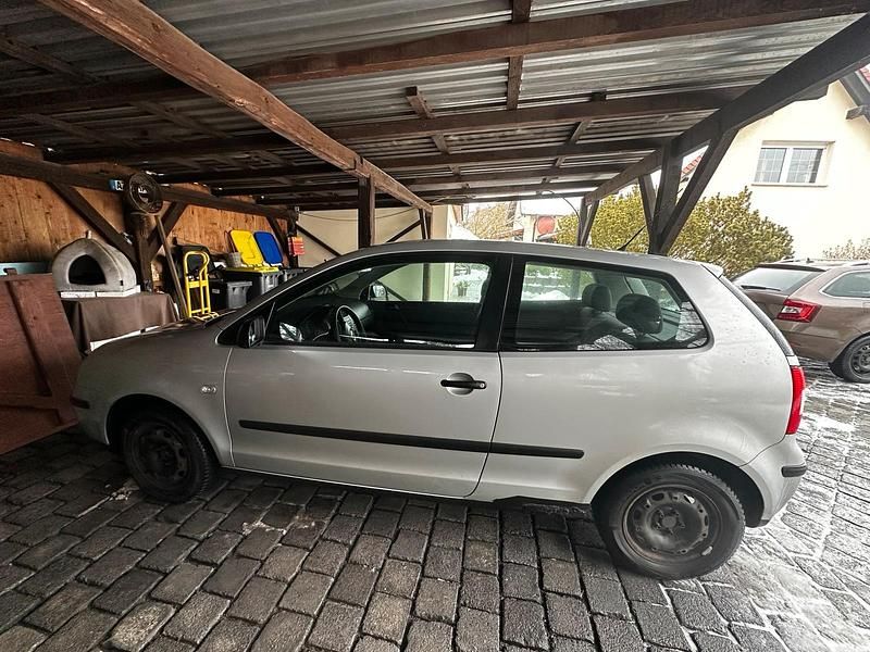 Silber Gebraucht 2003 VW Polo Kleinwagen | 600 € (Superpreis) - Bild 1/4