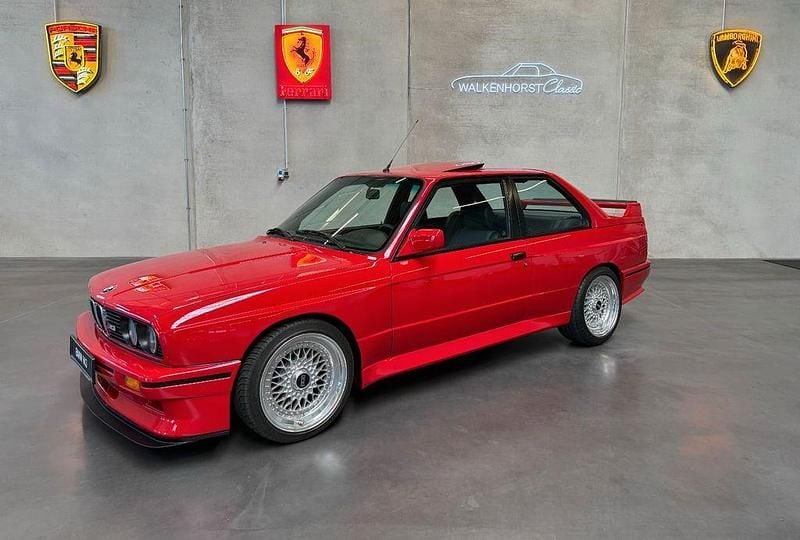 Gebraucht BMW M3 Performance 194 PS (142 kW) 1989 Rot Limousine