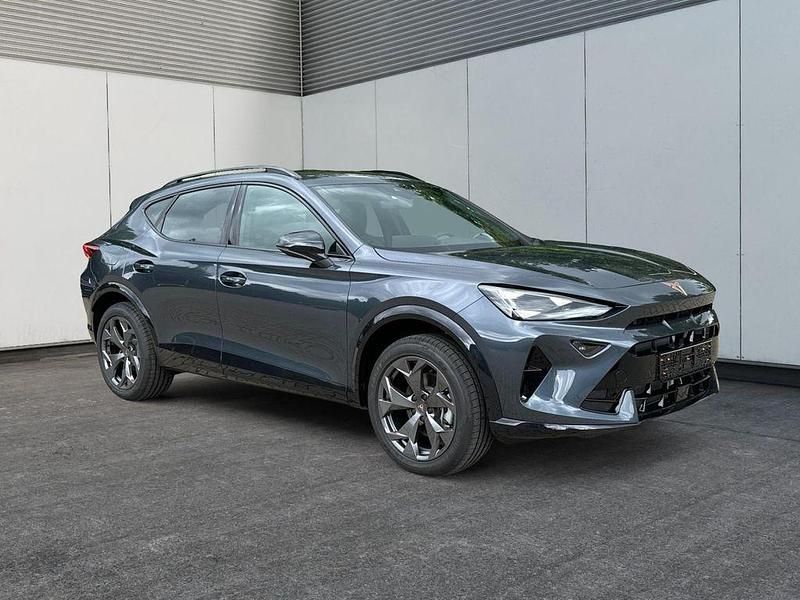 Neu Cupra Formentor 150 PS (110 kW) 2025 Grau SUV