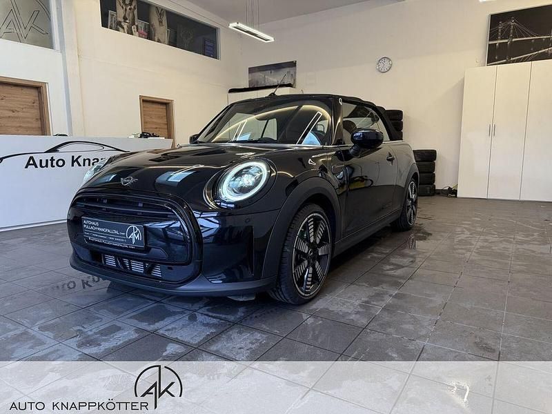Gebraucht Mini Cooper Cabriolet 136 PS (100 kW) 2023 Midnight black ii Cabrio