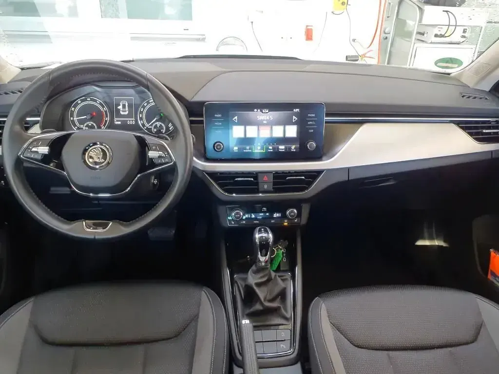 Gebraucht Skoda Kamiq Tour 110 PS (80 kW) 2022 Brilliantsilber (metallic) SUV