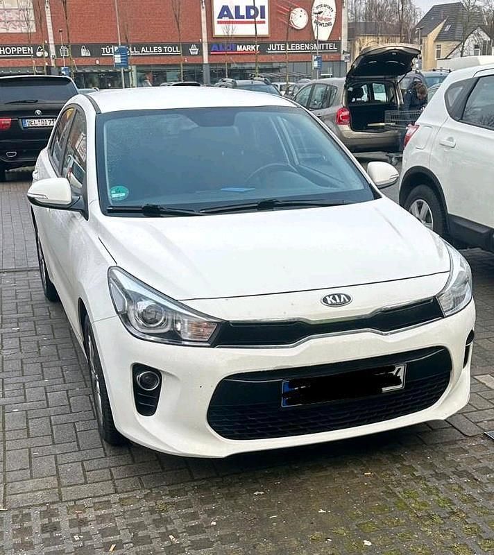 Weiß Gebraucht 2019 Kia Rio Kleinwagen | 9.000 € (Guter Preis) - Bild 1/4