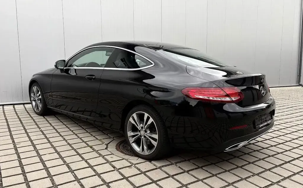 Gebraucht Mercedes C200 Exclusive 184 PS (135 kW) 2017 Schwarz Coupé