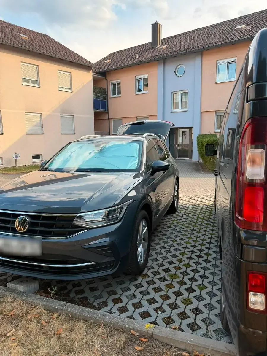 Gebraucht VW Tiguan 150 PS (110 kW) 2021 Grau SUV