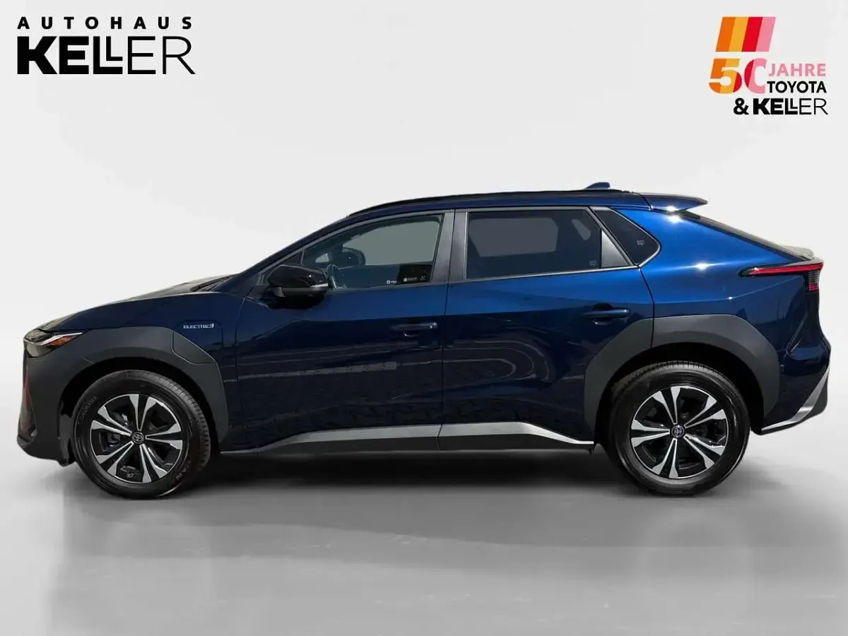 Gebraucht Toyota bZ4X Basis 150 kW (204 PS) 2023 Blau SUV
