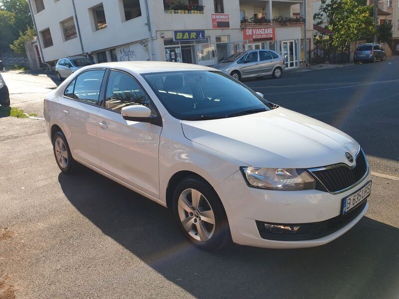 Weiß Gebraucht 2018 Skoda Rapid Ambition Limousine | 9.996 € (Fairer Preis) - Bild 1/4