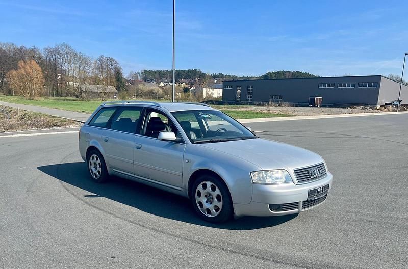 Silber Gebraucht 2003 Audi A6 Kombi | 1.450 € (Superpreis) - Bild 1/4