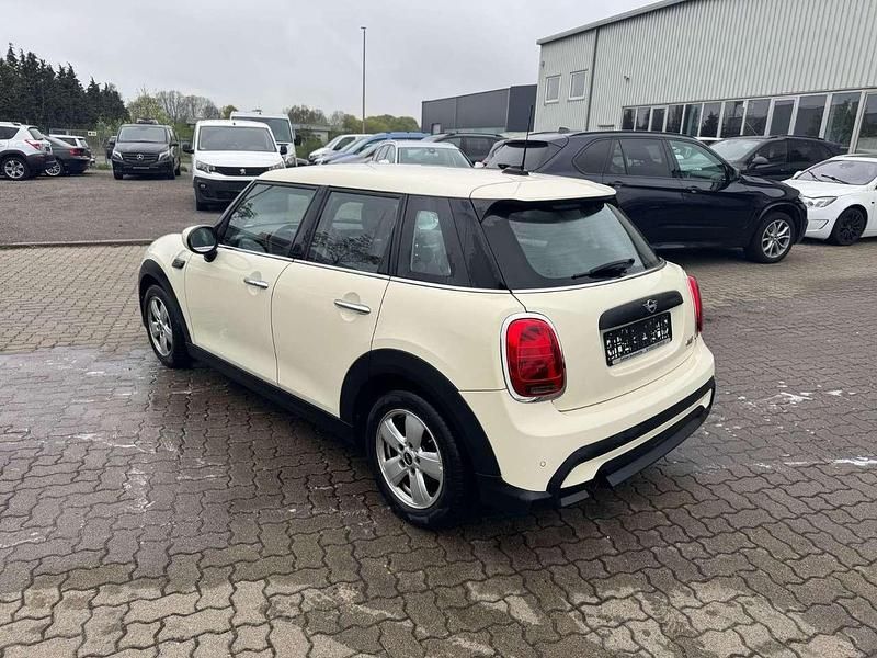 Gebraucht Mini ONE Classic 102 PS (75 kW) 2021 Weiß Kleinwagen