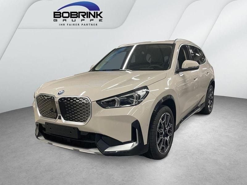 Gebraucht BMW iX1 xLine 230 kW (313 PS) 2025 Grau SUV
