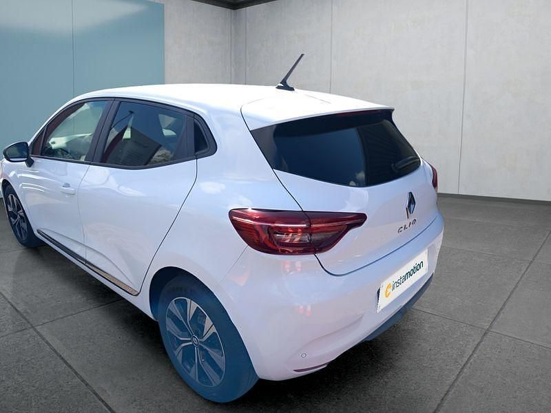 Gebraucht Renault Clio V 90 PS (66 kW) 2023 Weiß Kleinwagen