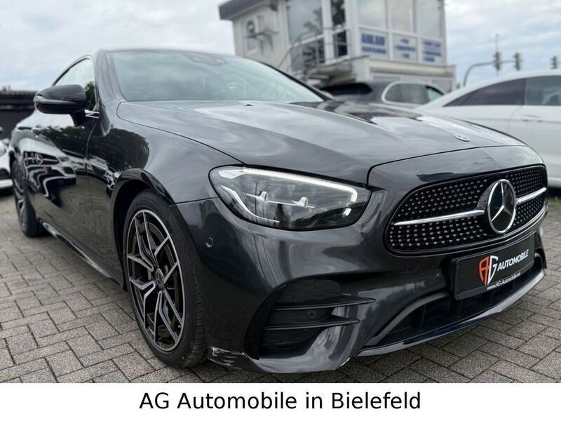Grau Gebraucht 2021 Mercedes E200 AMG line Coupé | 42.000 € (Guter Preis) - Bild 1/4