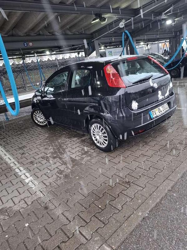 Gebraucht Fiat Grande Punto Active 65 PS (47 kW) 2009 Schwarz Kleinwagen