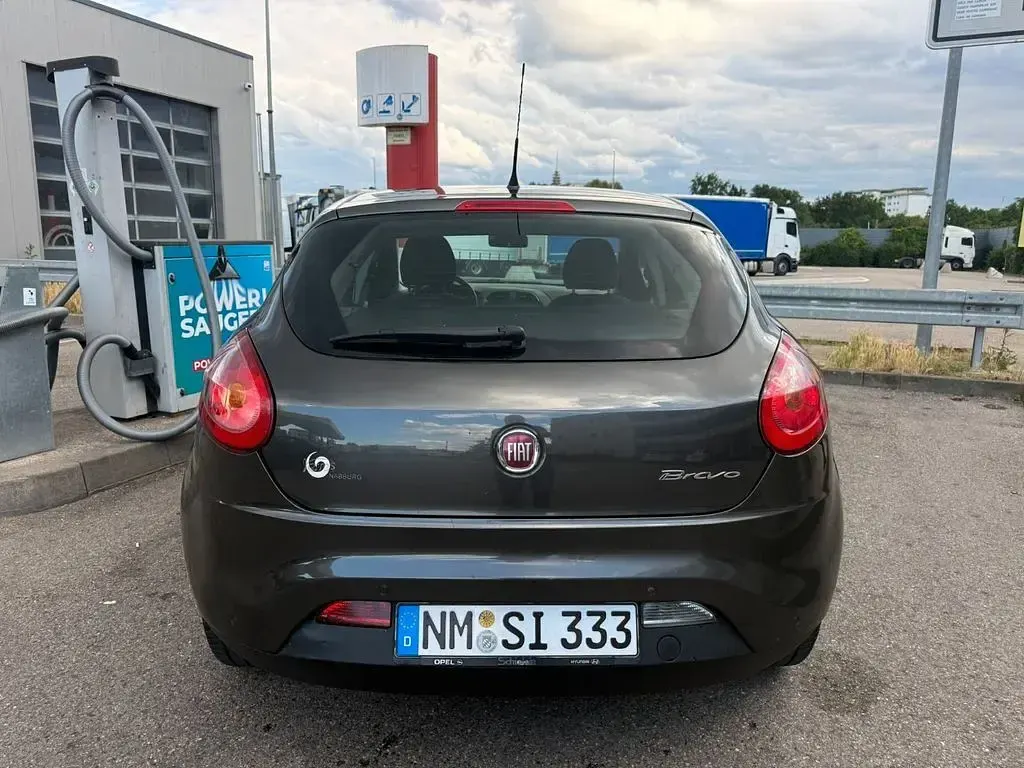 Gebraucht Fiat Bravo Dynamic 120 PS (88 kW) 2008 Grau Kleinwagen