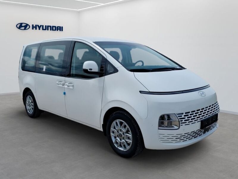 Neu Hyundai Staria Trend 224 PS (164 kW) 2025 Creamy white Van / Kleinbus