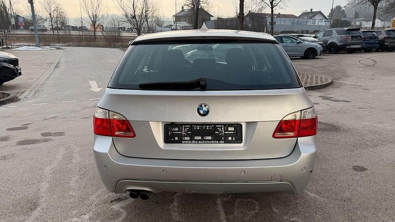 Gebraucht BMW 530 M Sport 231 PS (169 kW) 2006 Silber Kombi