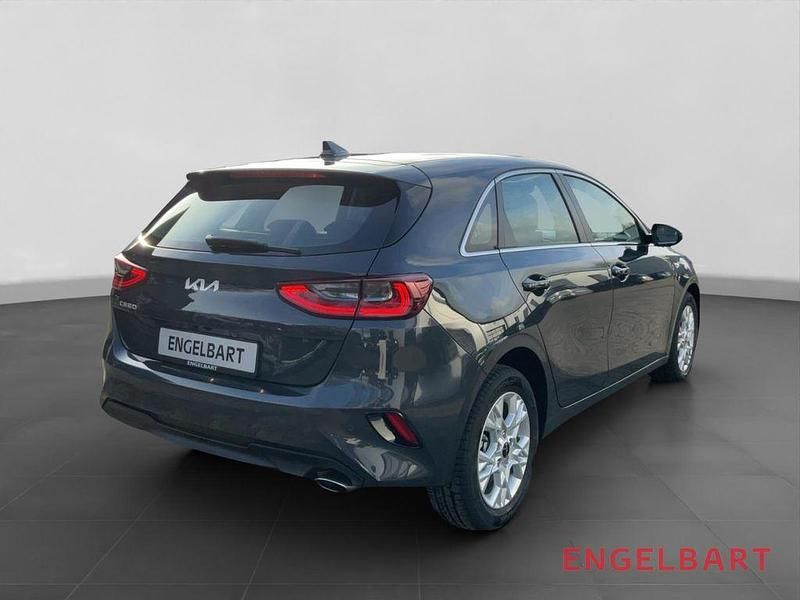 Nowe Kia Ceed Comfort 140 KM (102 kW) 2025 Szary Hatchback