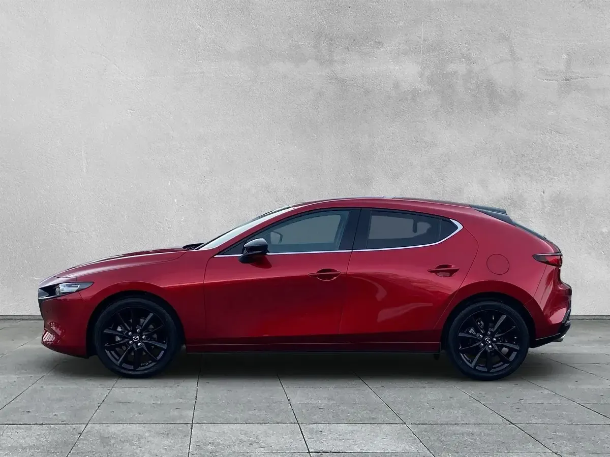Neu Mazda 3 Homura-Line 186 PS (136 kW) 2025 Soul red crystal Limousine