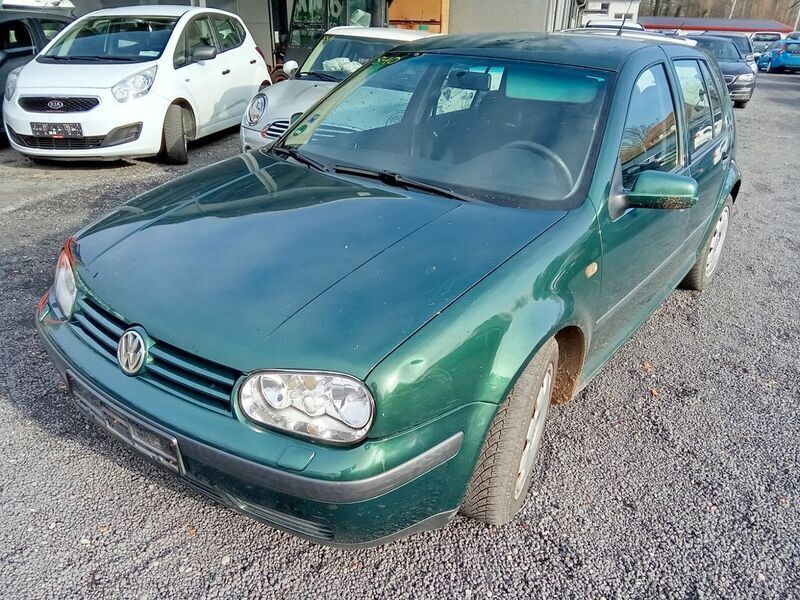 Grün Gebraucht 1999 VW Golf IV Limousine | 500 € (Superpreis) - Bild 1/4