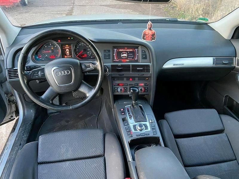 Używany Audi A6 2005 Srebrny Kombi
