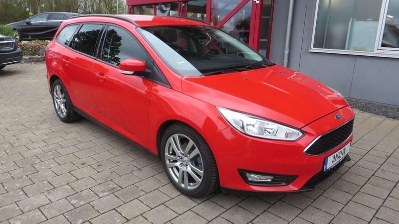 Gebraucht Ford Focus Business Edition 125 PS (91 kW) 2018 Rot Kombi