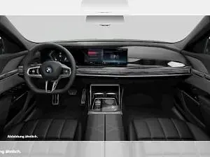 Gebraucht BMW 760 571 PS (419 kW) 2025 Schwarz (black sapphire) Limousine